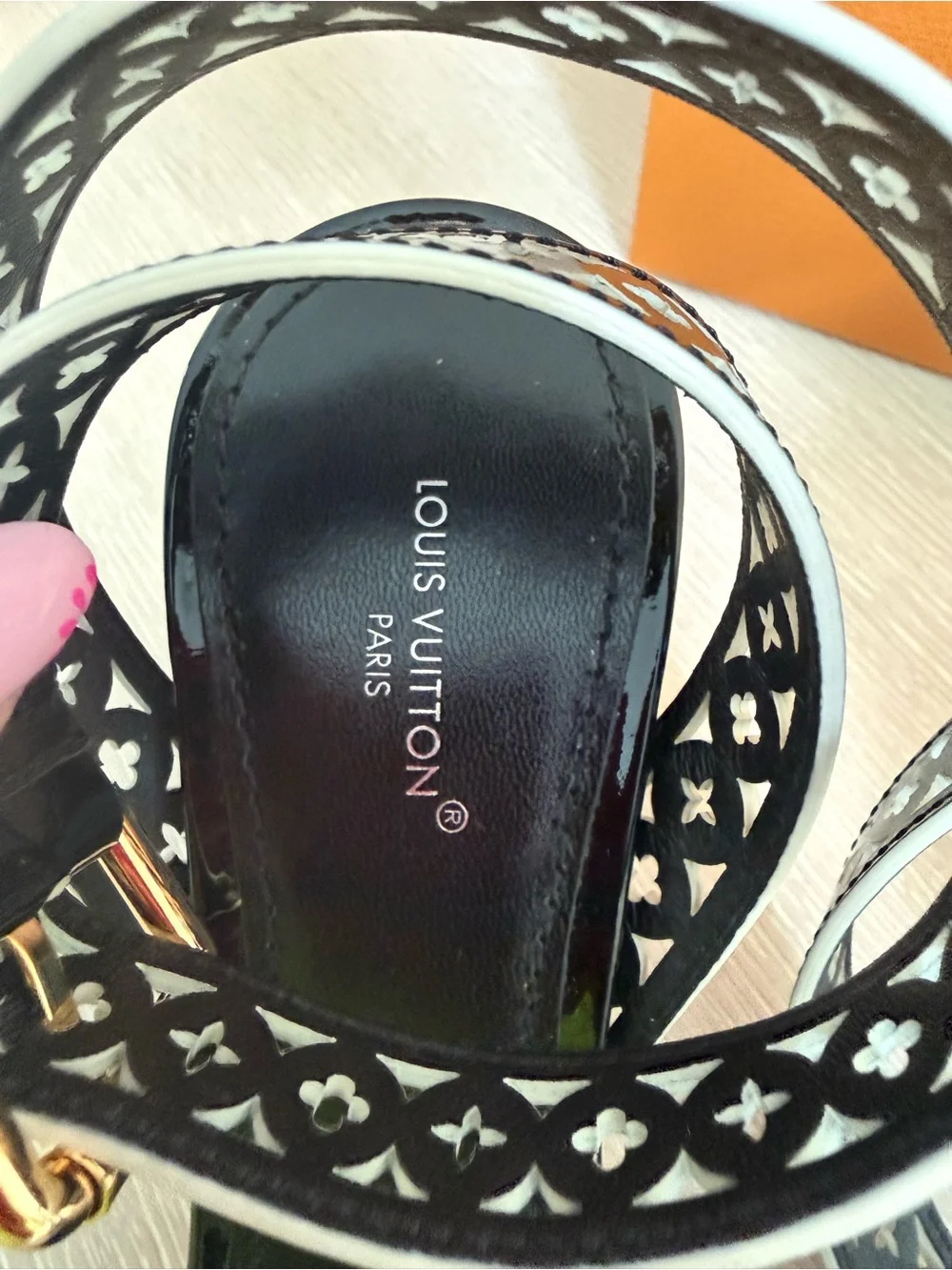 NEW! Louis Vuitton Silhouette Black Patent Leather Sandals - Cute LV heel!